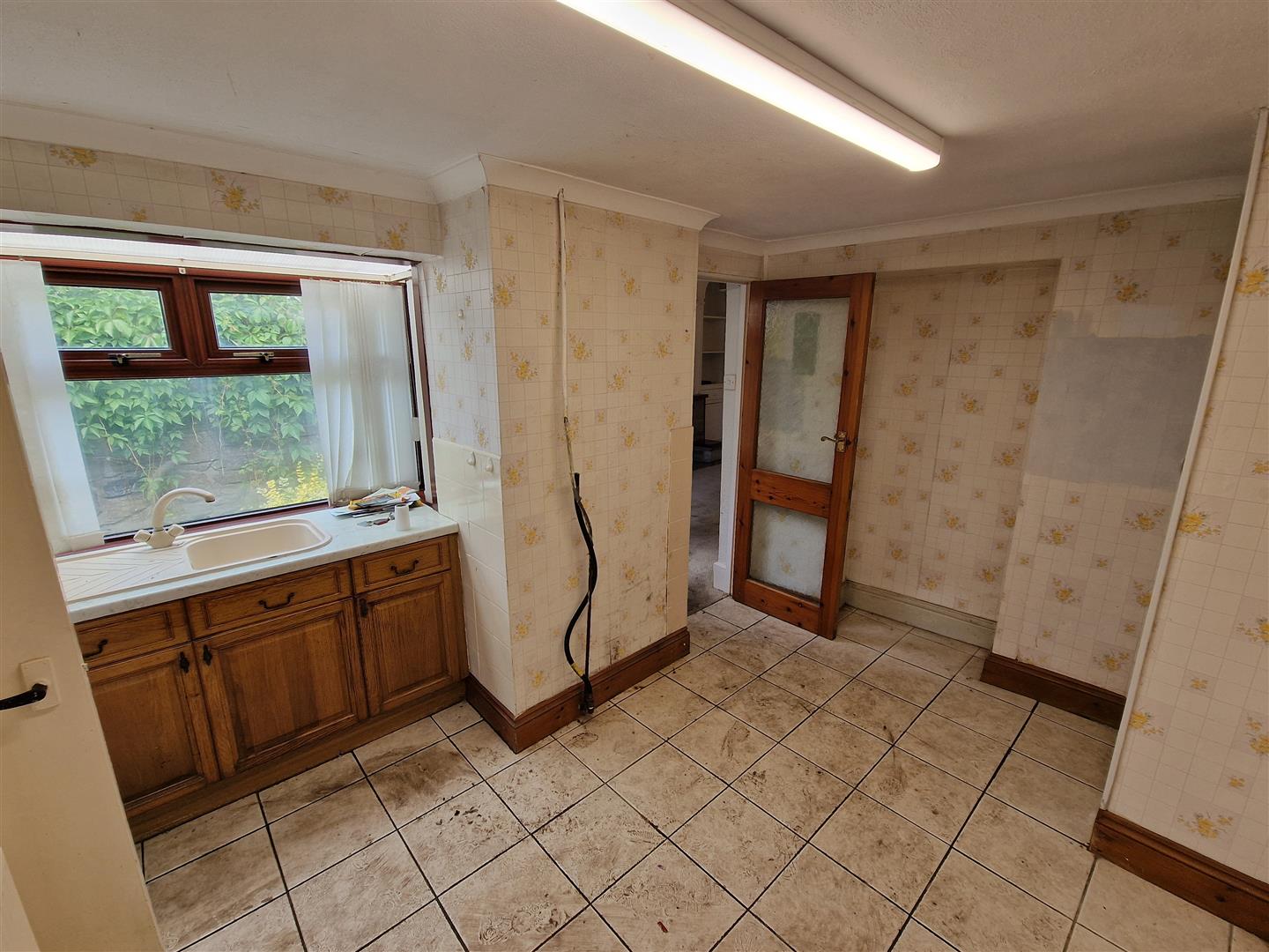 Zion Row, Llanelli, SA15 3YL